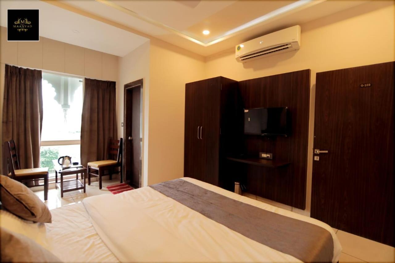 Maanvad Garh Hotel 2*
